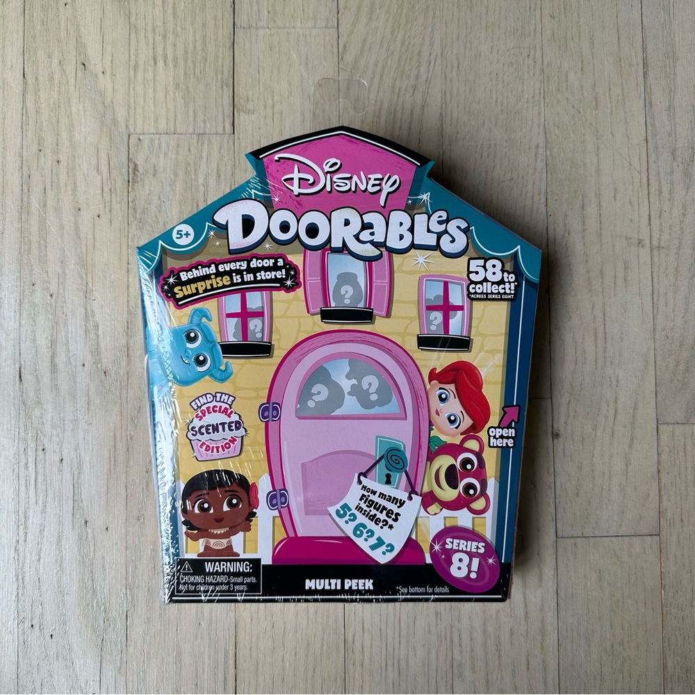 SOLD NEW Sealed Disney Doorables Series 8 Multi Peek Surprise Mini Figures